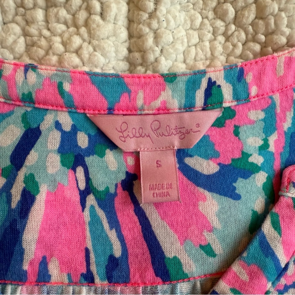 EUC Lilly Pulitzer Lilias Top - Picture 3 of 4